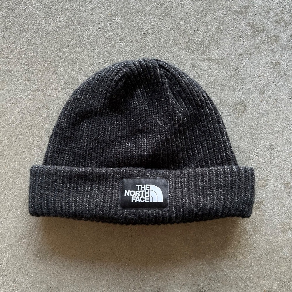 The North Face Salty Dog Beanie Hat Cap One Size Charcoal Gray Ribbed Cuff Knit